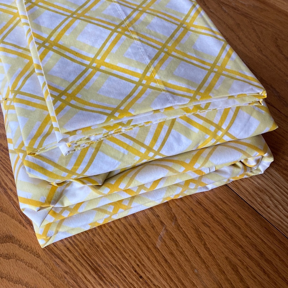 Vintage Yellow Full Sheet Set—4 Pieces